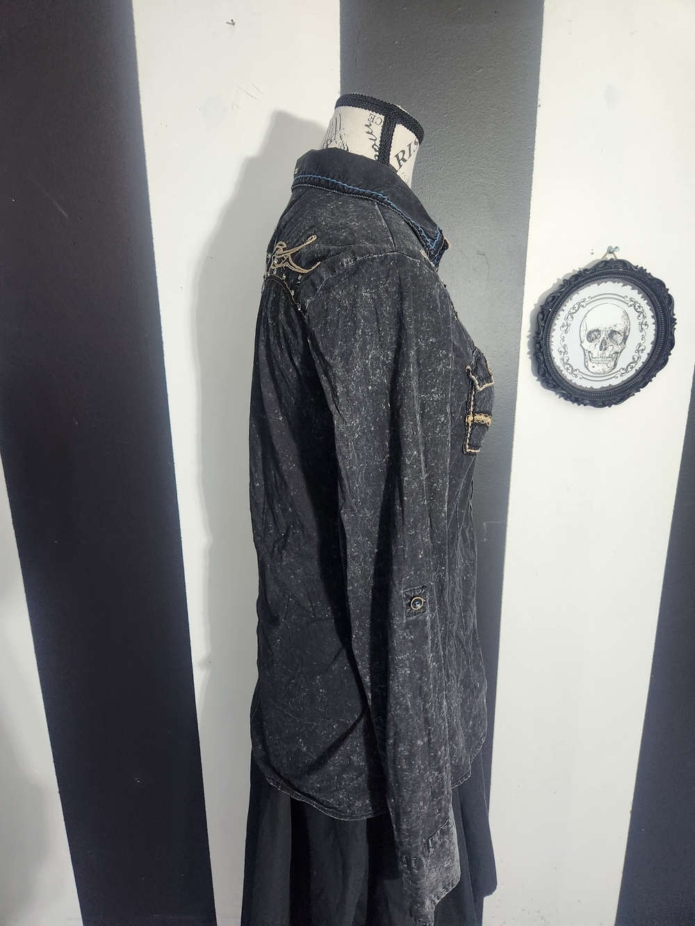 Roar Button-Down Shirt - Picture 2 of 7